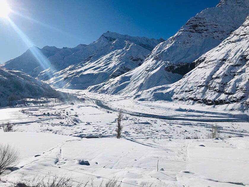 Manali Romantic Honeymoon Escape